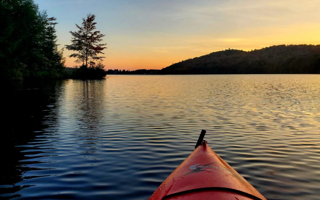 Blazing Paddles!  Visit Fulton County’s colorful waterways this Fall!